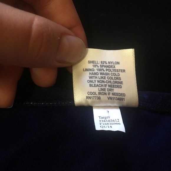 Converse Tankini - Picture 7 of 8